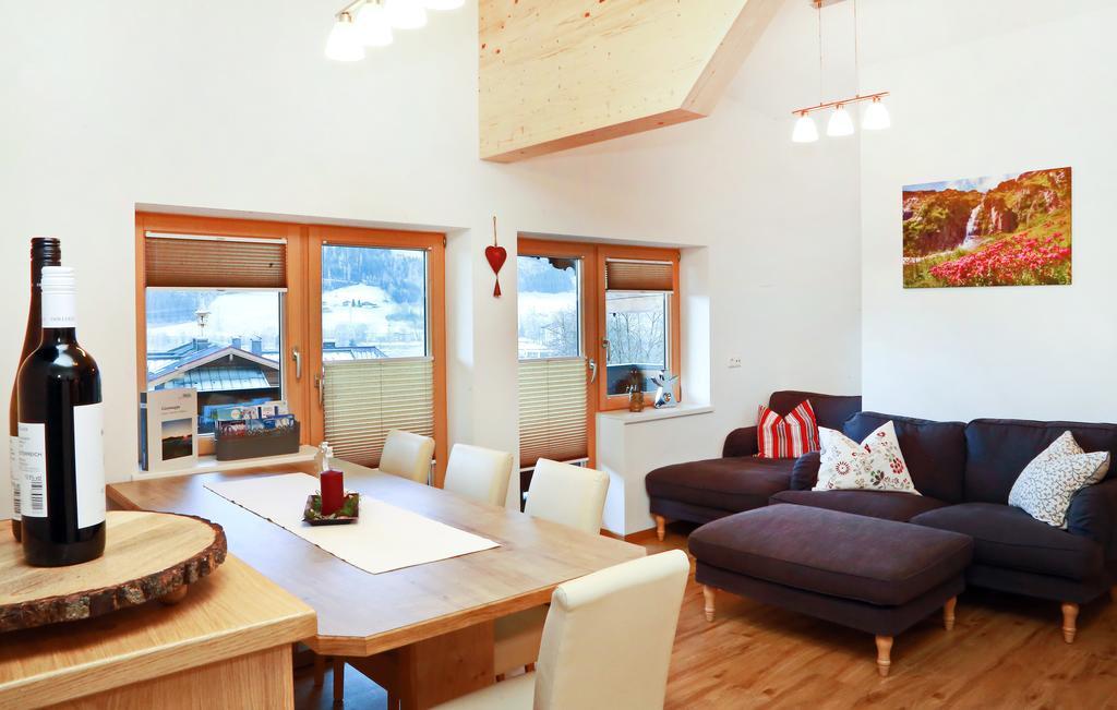 Haus Hoellerer อุทเทนดอร์ฟ ภายนอก รูปภาพ