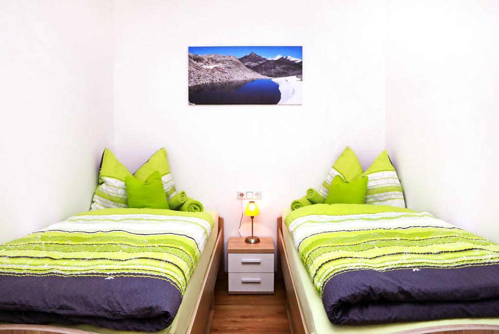 Haus Hoellerer อุทเทนดอร์ฟ ภายนอก รูปภาพ